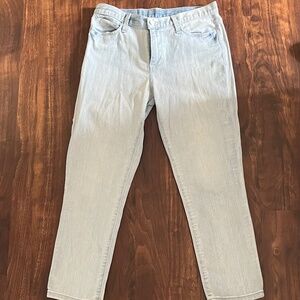 Calvin Klein Cropped Boyfriend Jeans